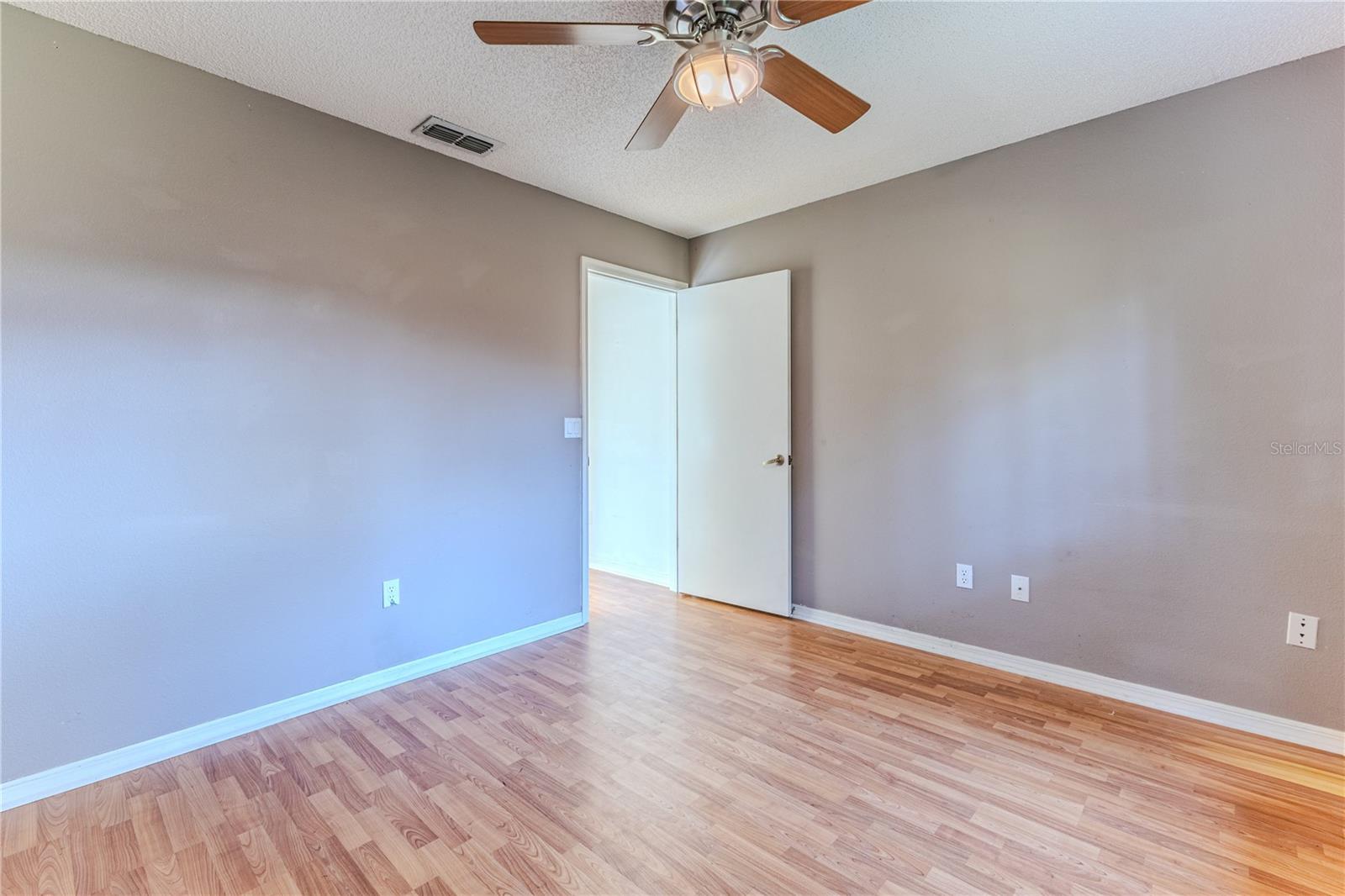 Image 27 of 38 For 7235 Anhinga Court