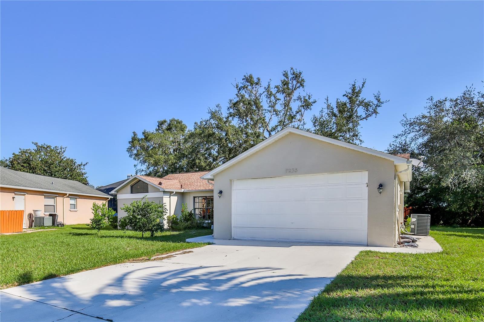 Image 3 of 38 For 7235 Anhinga Court