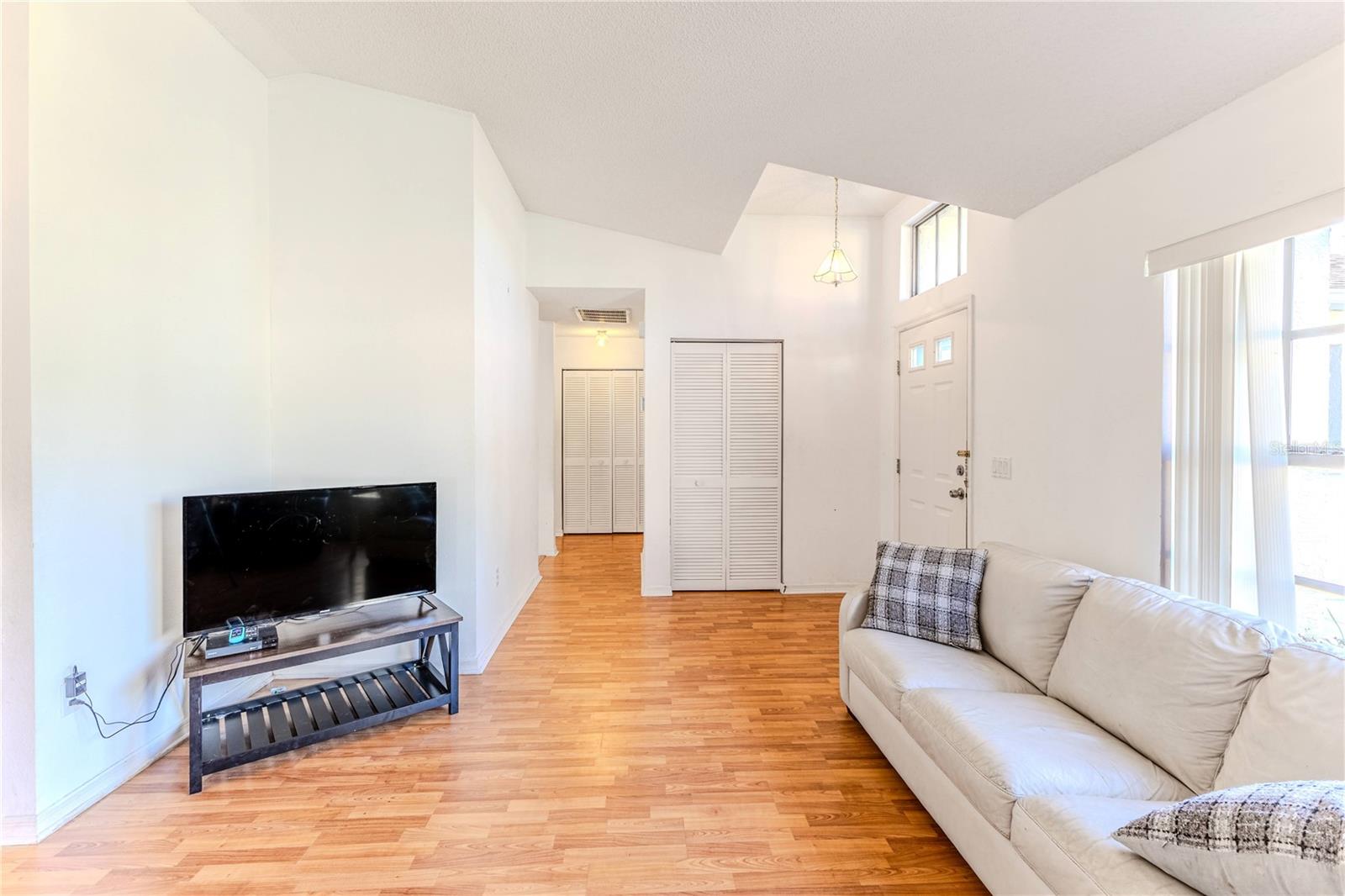 Image 9 of 38 For 7235 Anhinga Court