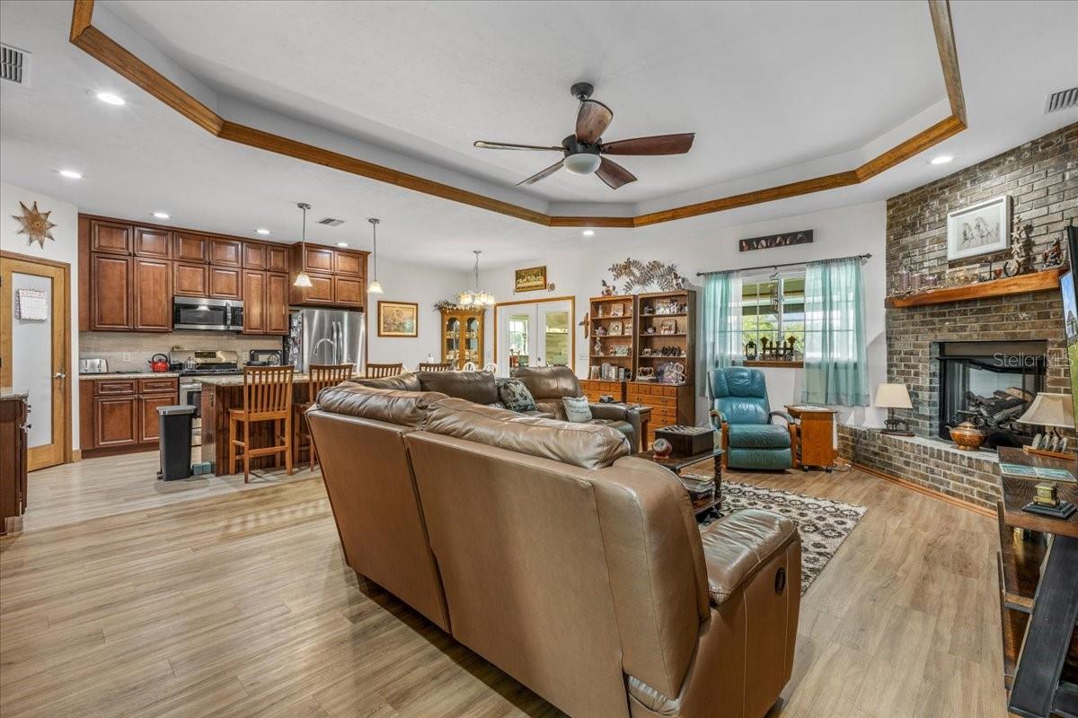 Image 10 of 65 For 7751 85th Lane