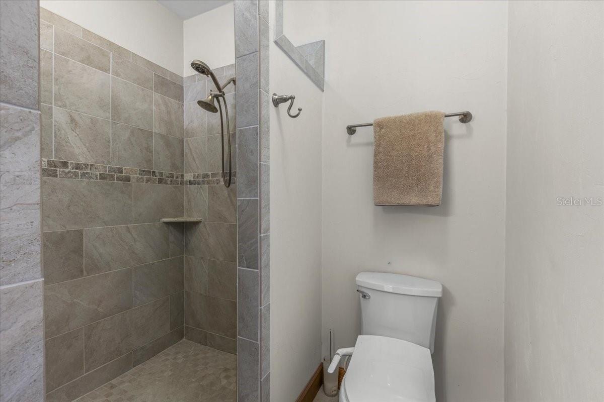 Image 22 of 65 For 7751 85th Lane