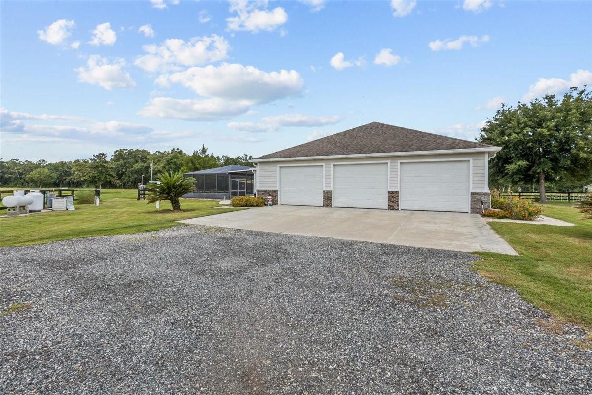 Image 42 of 65 For 7751 85th Lane