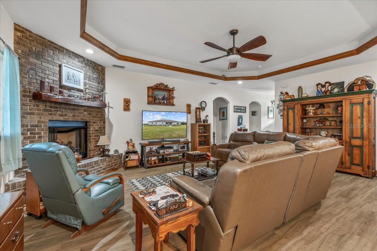 Image 8 of 65 For 7751 85th Lane