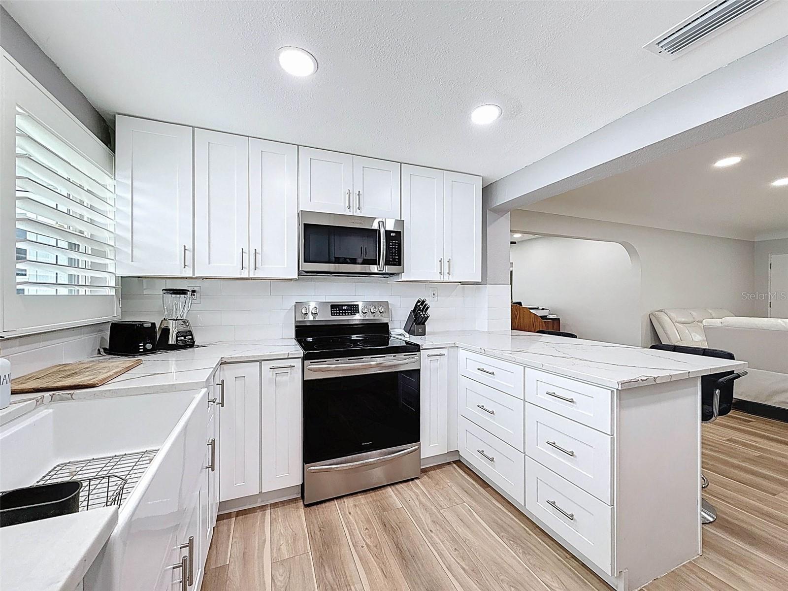 Image 20 of 57 For 5900 49th Avenue N