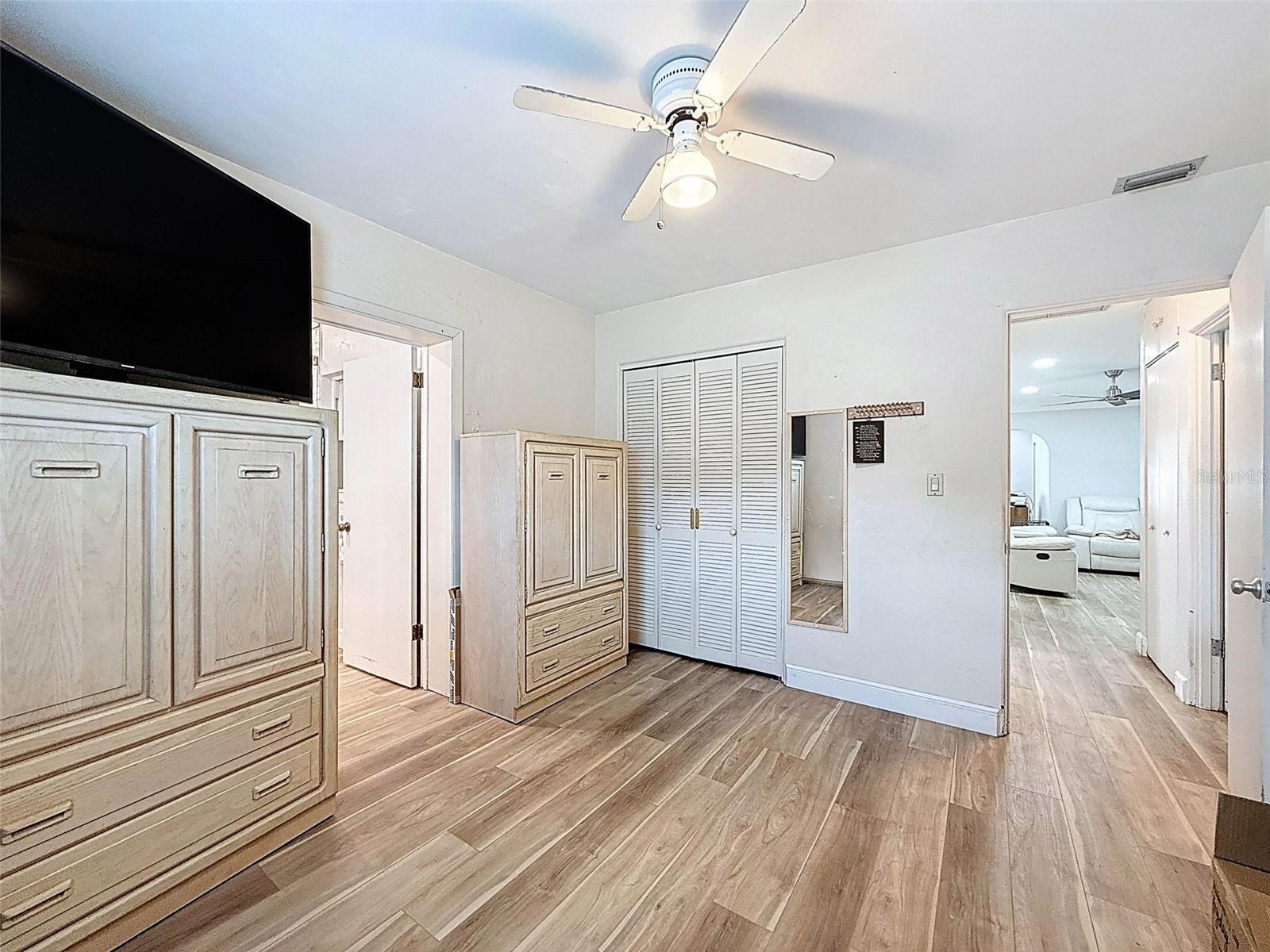 Image 30 of 57 For 5900 49th Avenue N