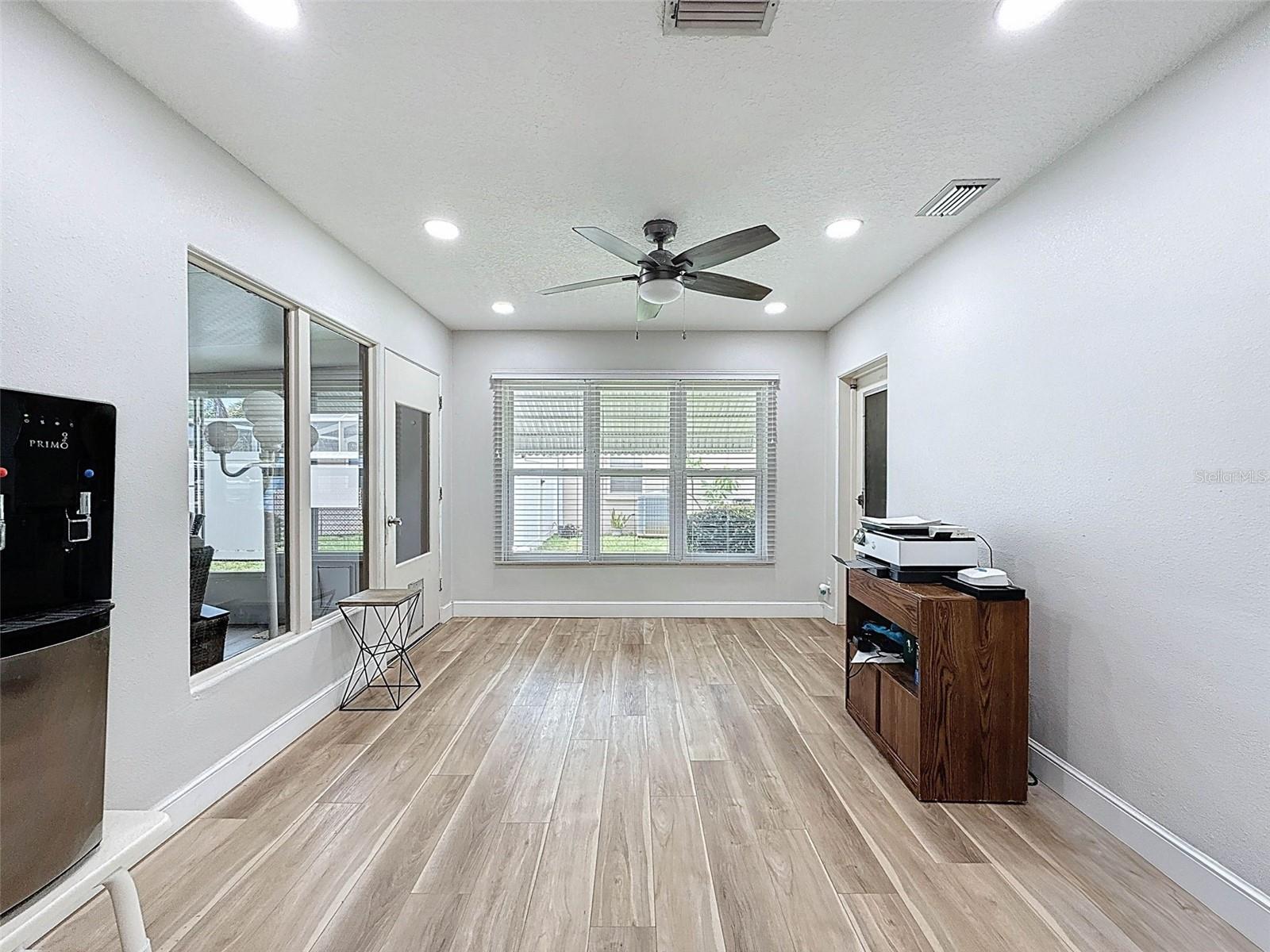 Image 34 of 57 For 5900 49th Avenue N