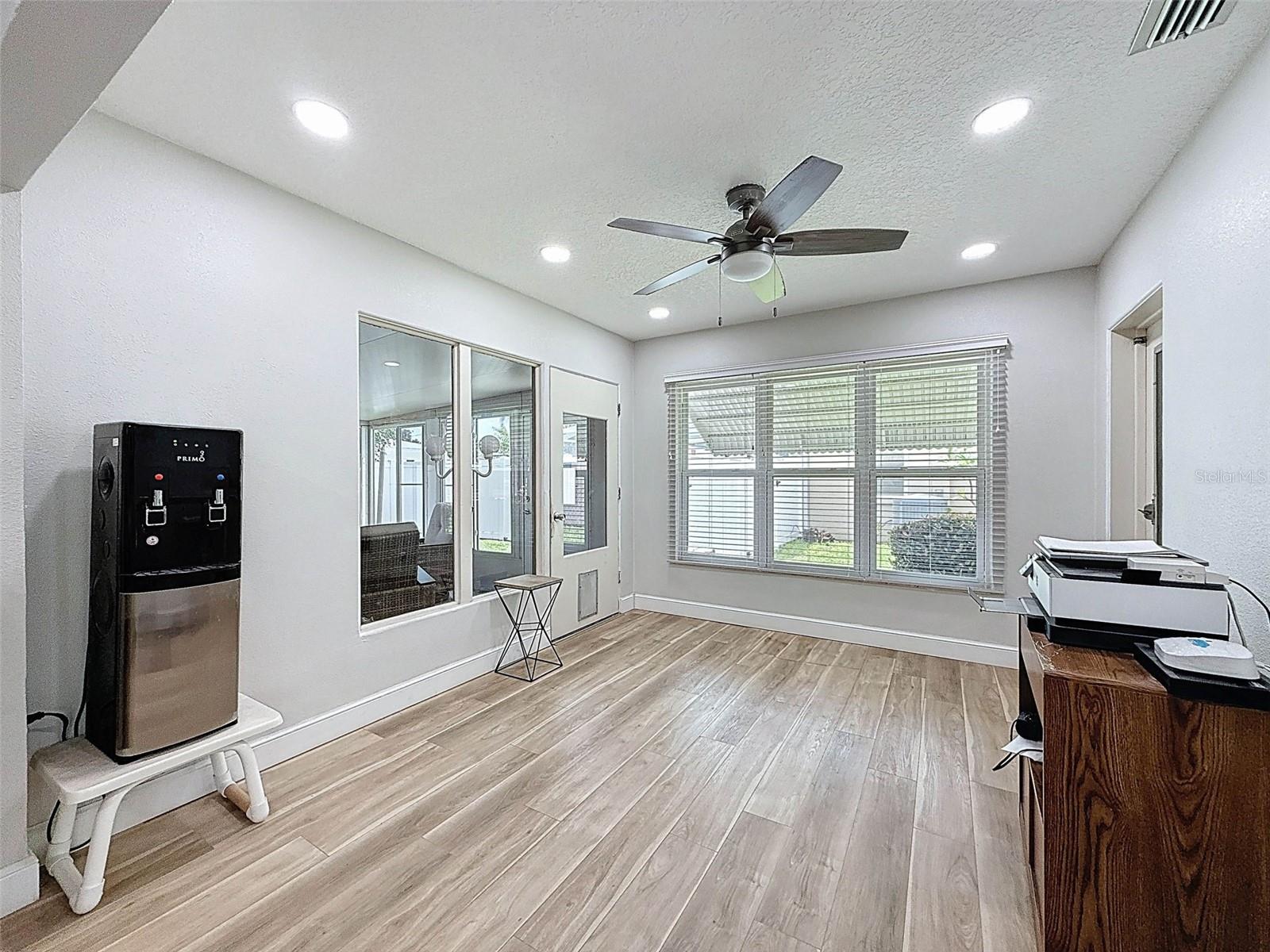 Image 35 of 57 For 5900 49th Avenue N