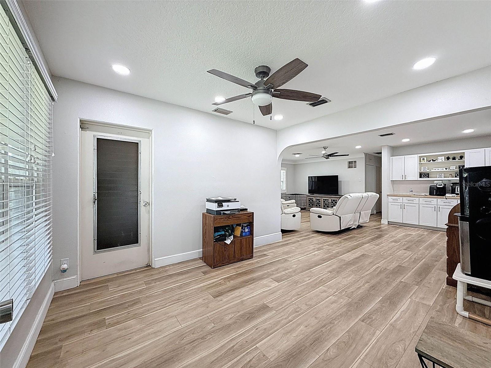 Image 36 of 57 For 5900 49th Avenue N