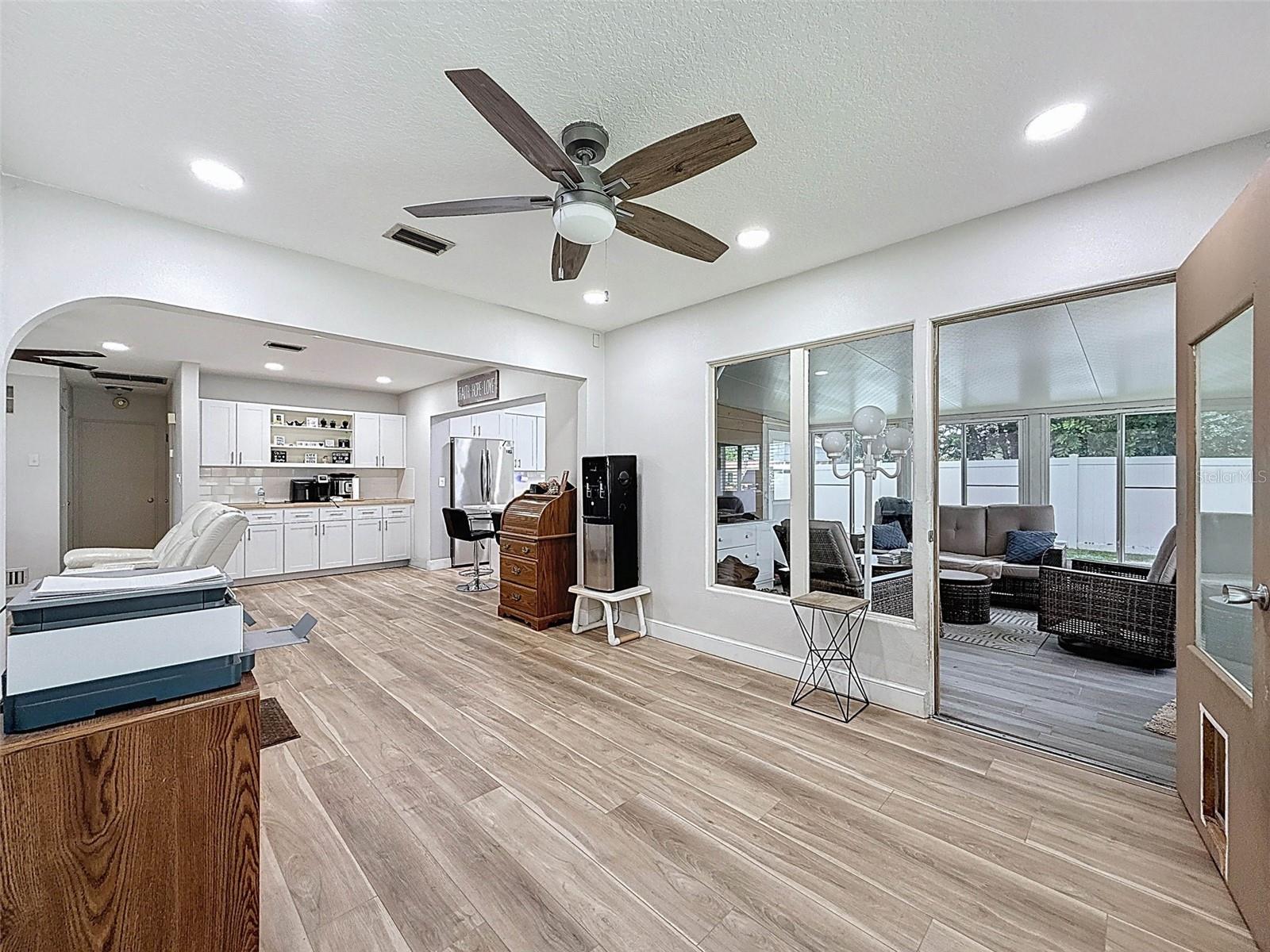 Image 37 of 57 For 5900 49th Avenue N