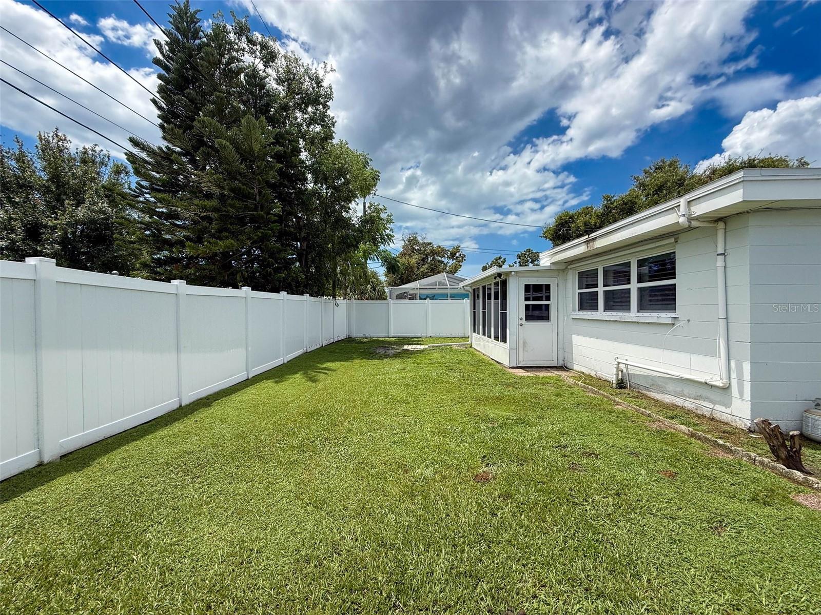 Image 45 of 57 For 5900 49th Avenue N