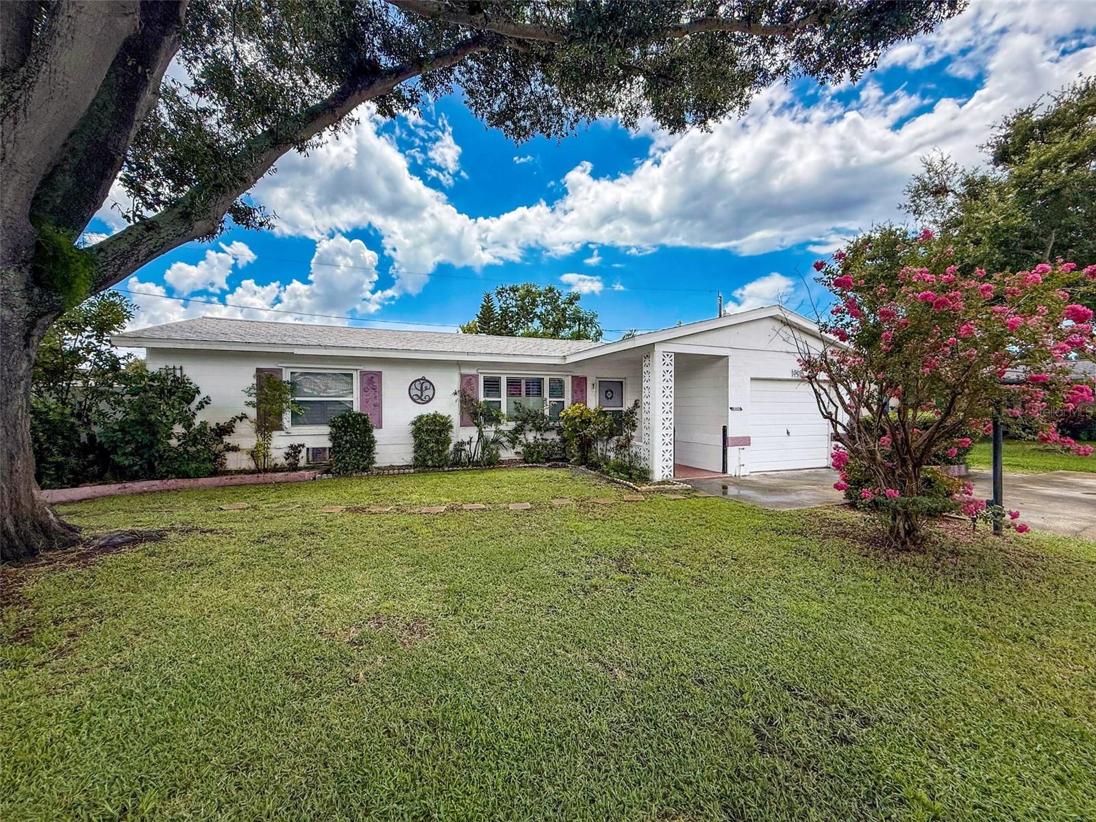 Image 5 of 57 For 5900 49th Avenue N