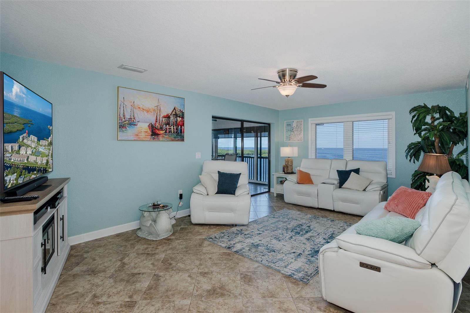 Image 11 of 50 For 8150 Brent Street 748