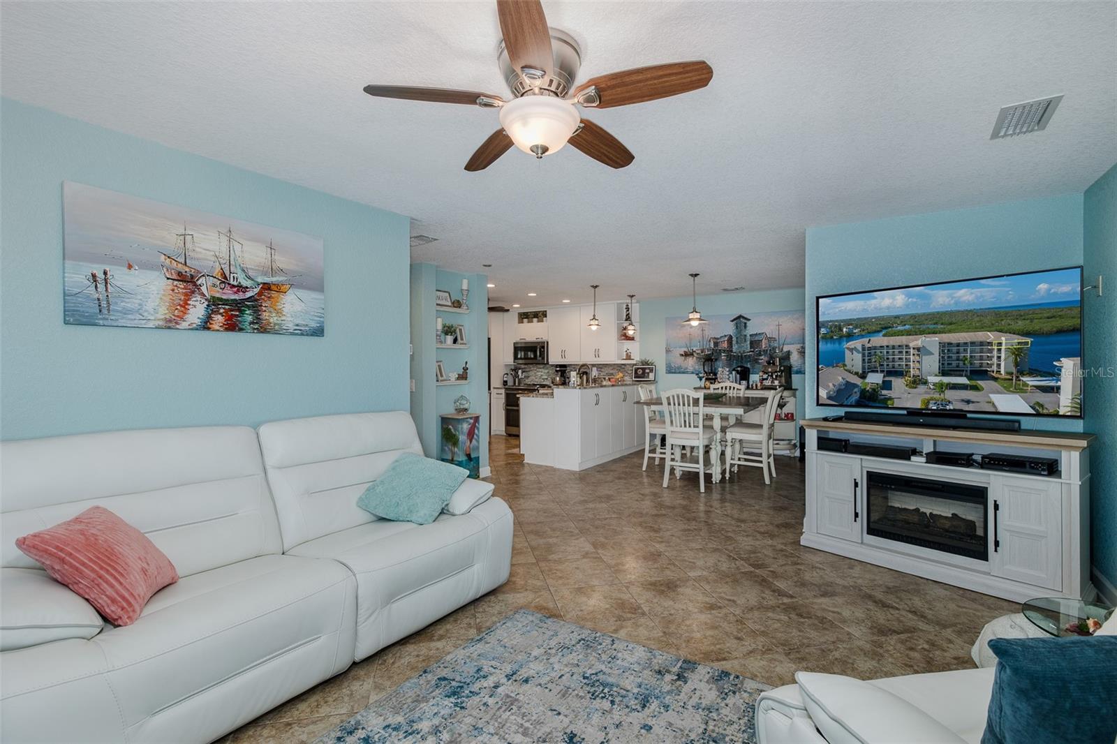 Image 12 of 50 For 8150 Brent Street 748
