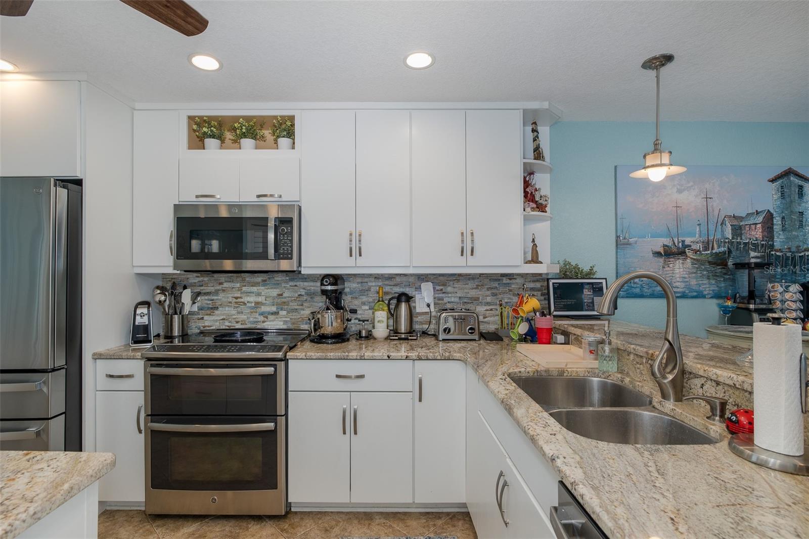 Image 15 of 50 For 8150 Brent Street 748