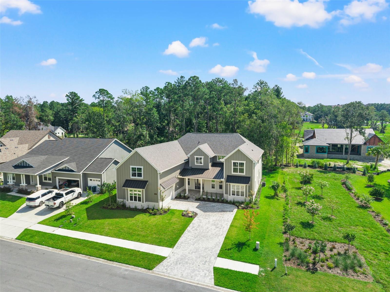 Listing photo id 60 for 5252 Ravensbrook Court
