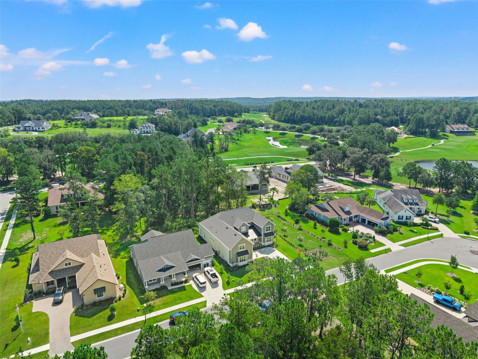 Listing photo id 61 for 5252 Ravensbrook Court