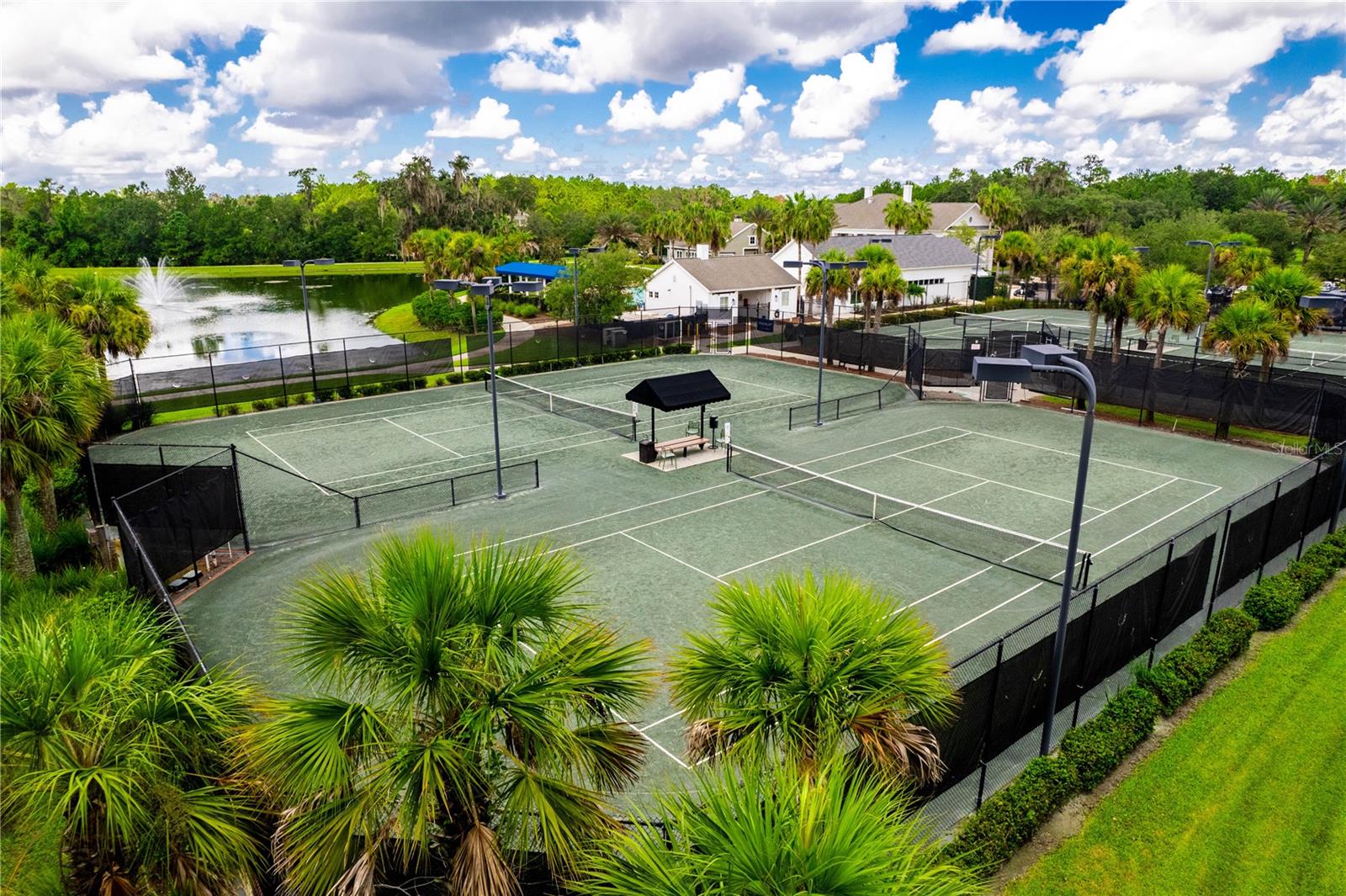 Listing photo id 66 for 5252 Ravensbrook Court
