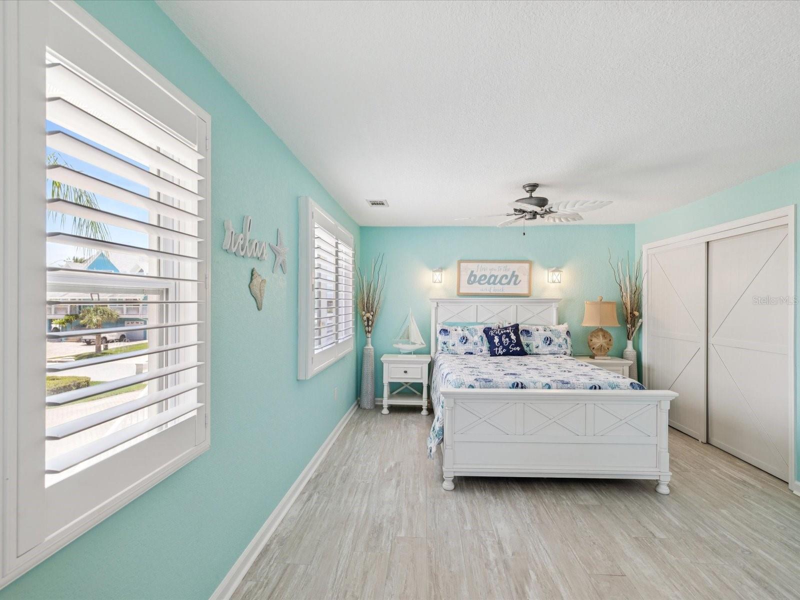 Image 29 of 87 For 5101 Westshore Drive