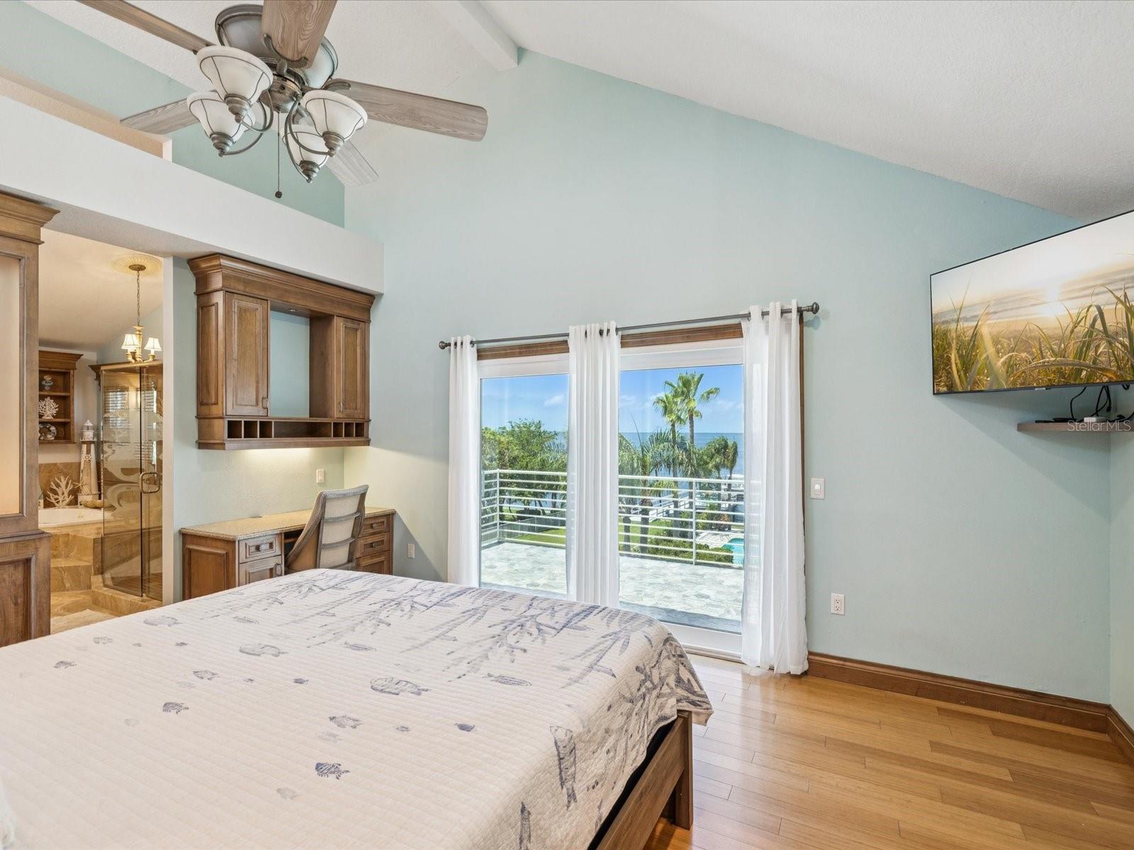 Image 38 of 87 For 5101 Westshore Drive