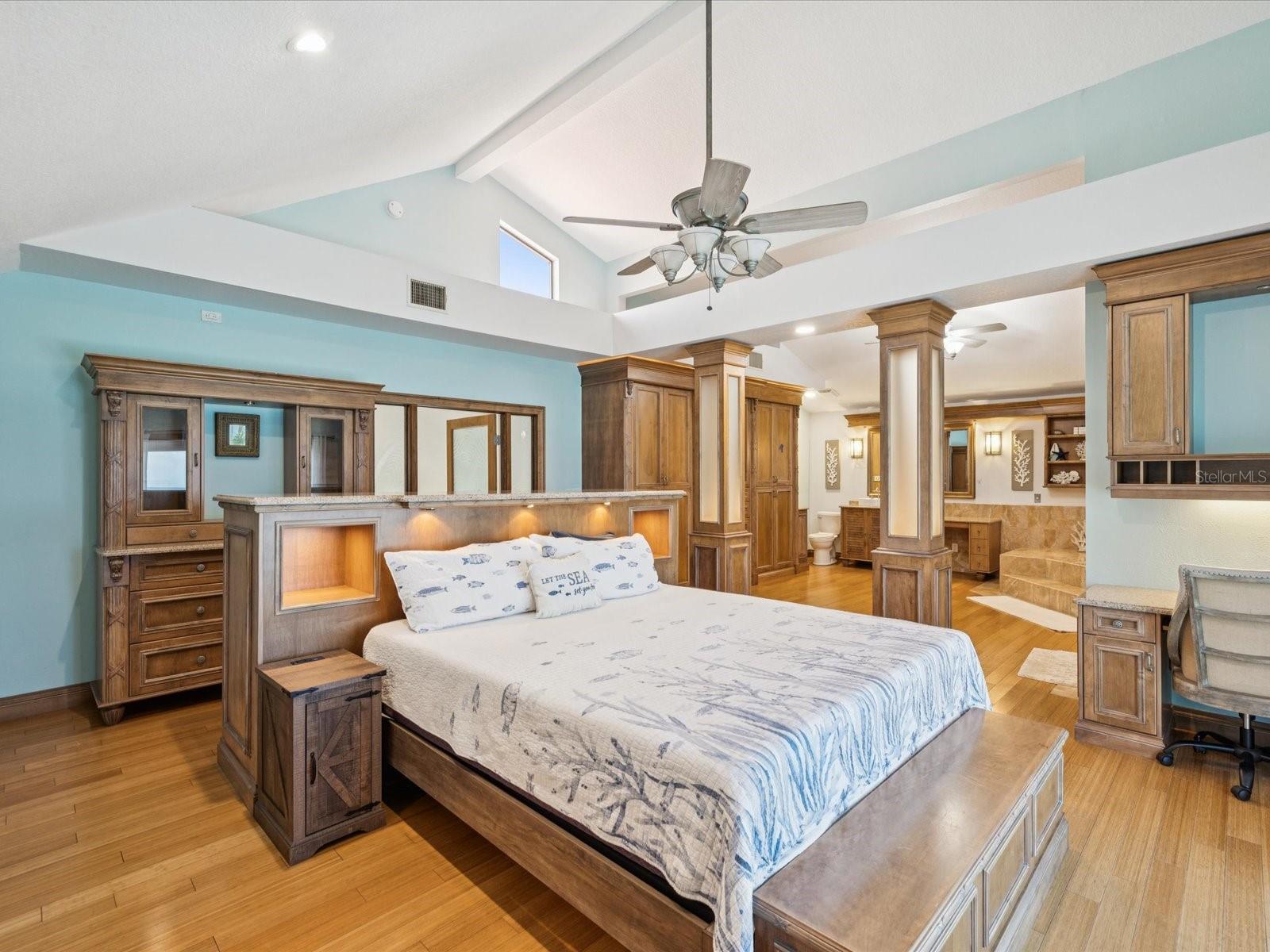 Image 39 of 87 For 5101 Westshore Drive
