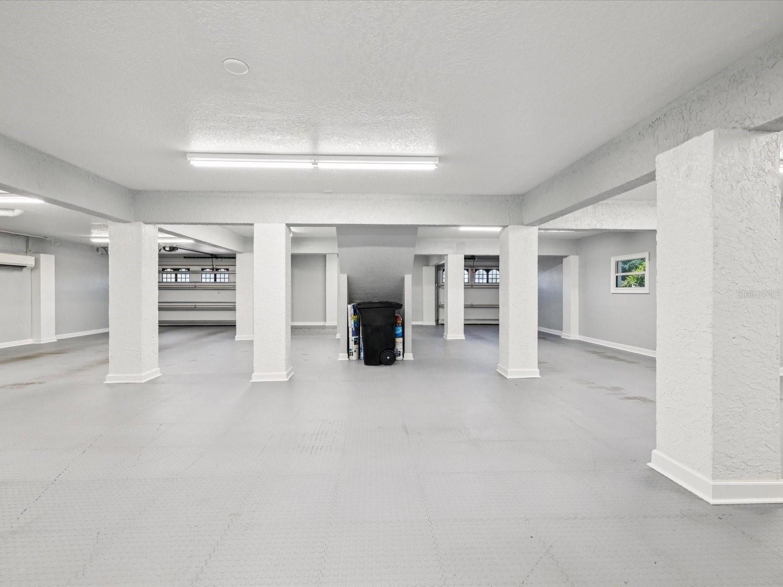 Image 44 of 87 For 5101 Westshore Drive