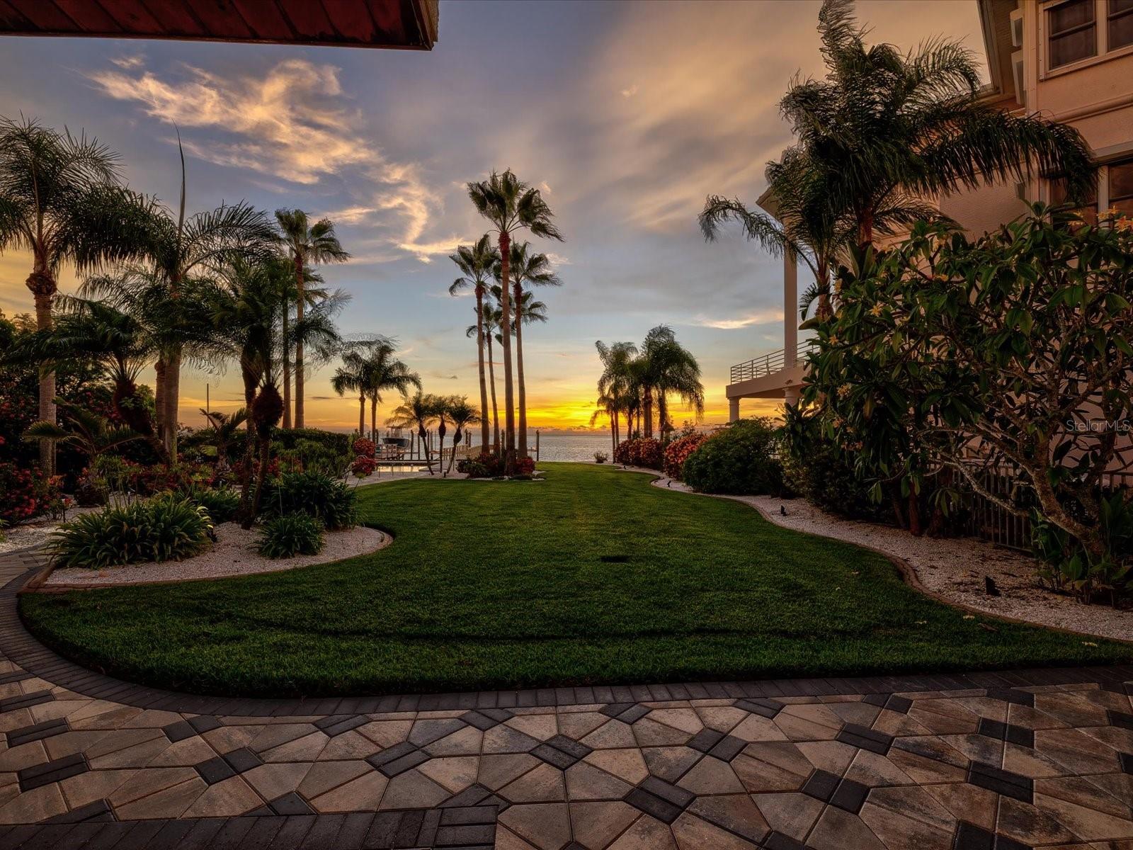 Image 5 of 87 For 5101 Westshore Drive