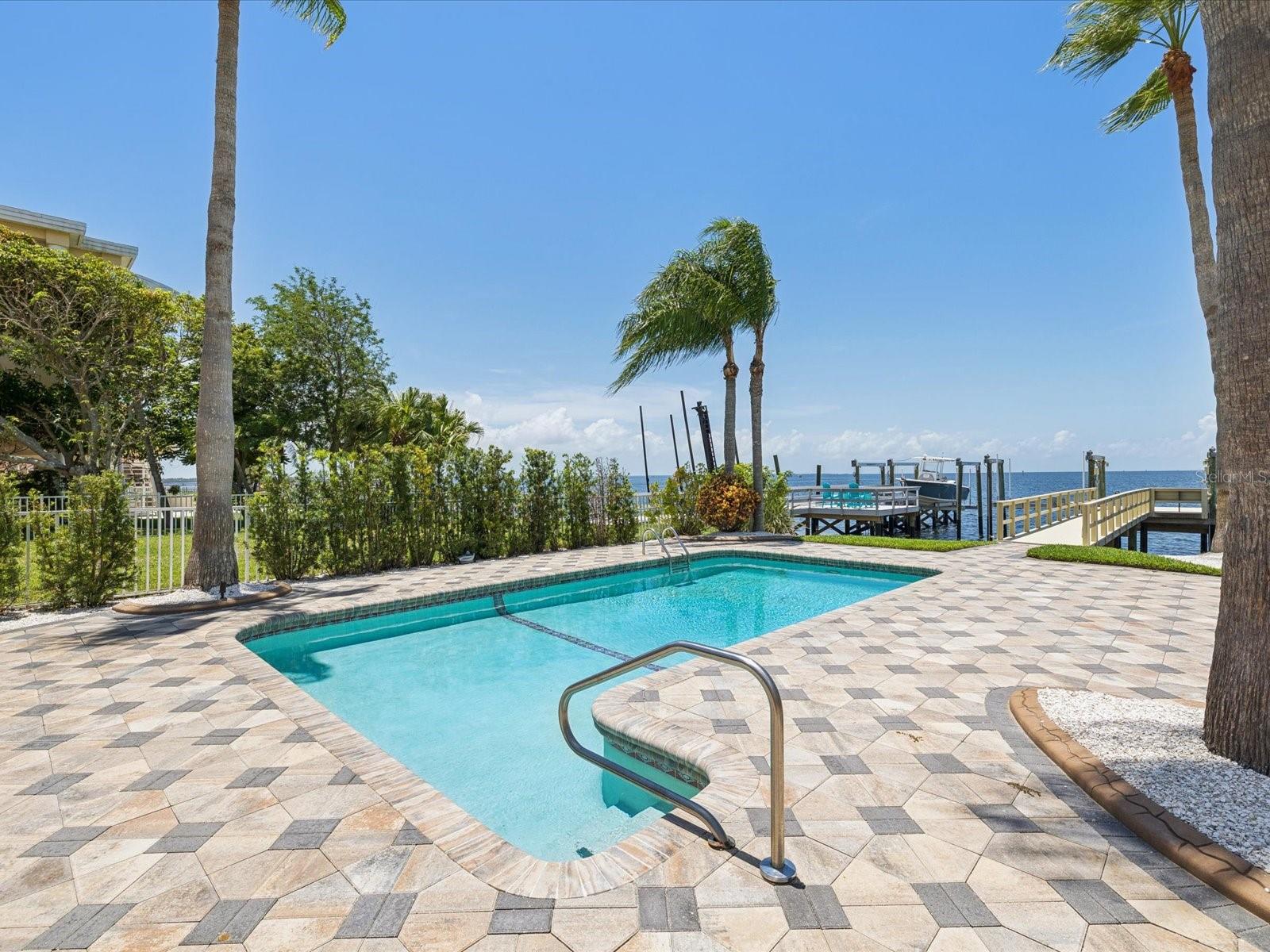 Image 52 of 87 For 5101 Westshore Drive