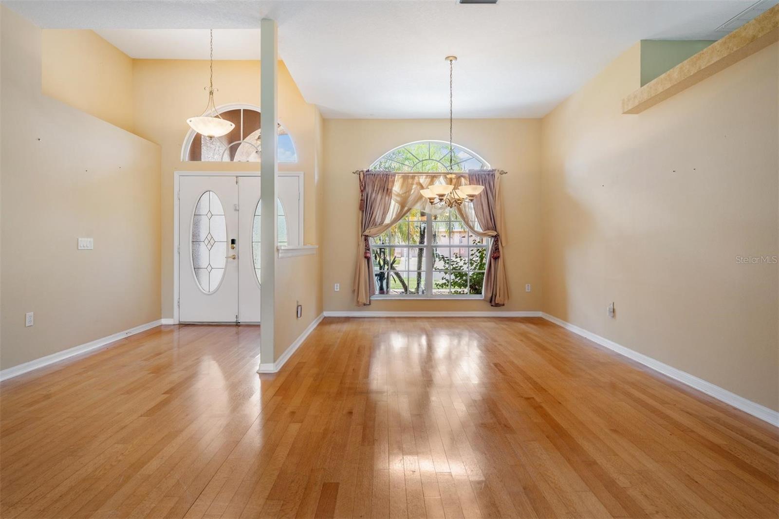 Image 6 of 54 For 1437 Winding Willow Drive