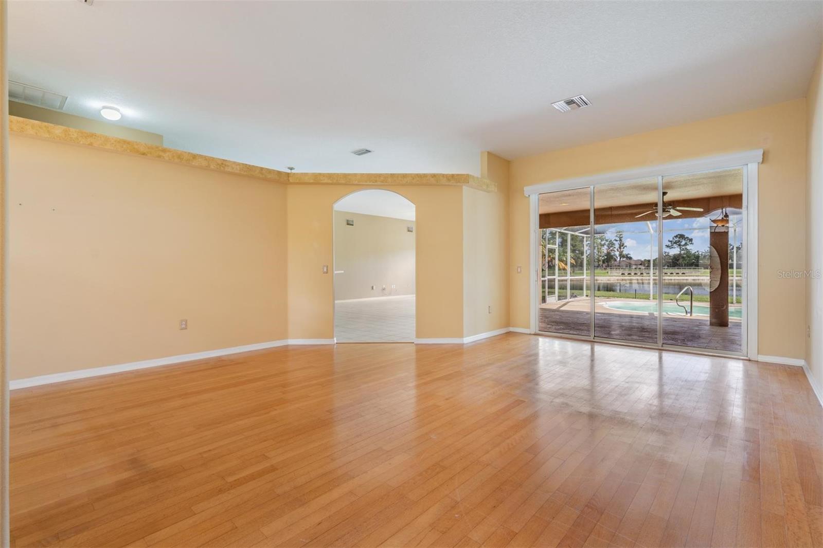 Image 9 of 54 For 1437 Winding Willow Drive