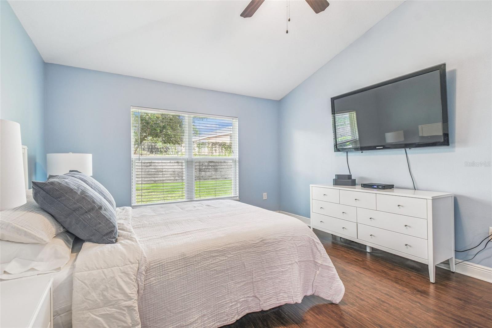 Listing photo id 17 for 13218 Niti Drive
