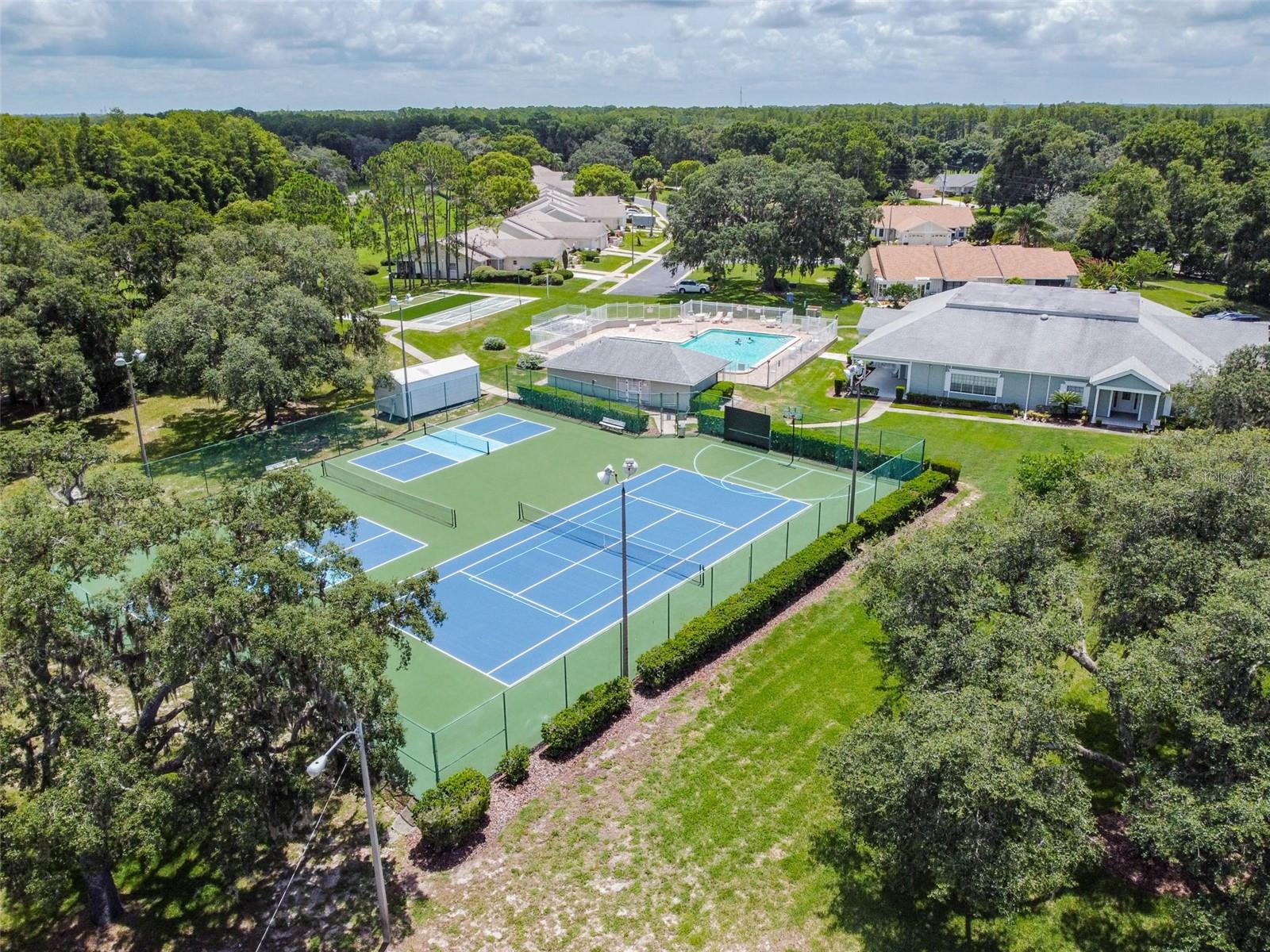 Listing photo id 25 for 13218 Niti Drive