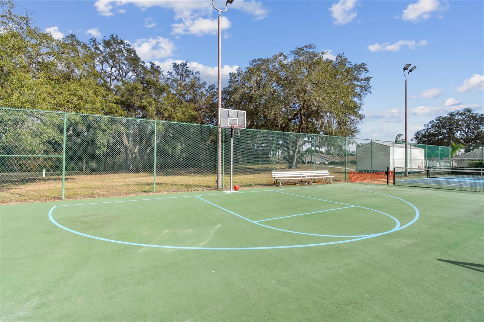 Listing photo id 41 for 13218 Niti Drive