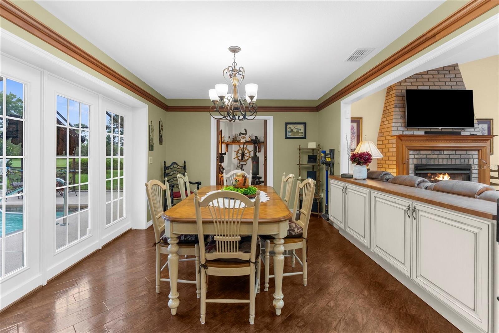 Image 26 of 59 For 5105 Keysville Avenue