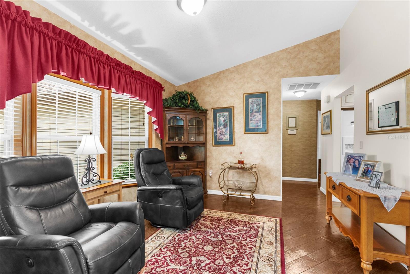 Image 34 of 59 For 5105 Keysville Avenue
