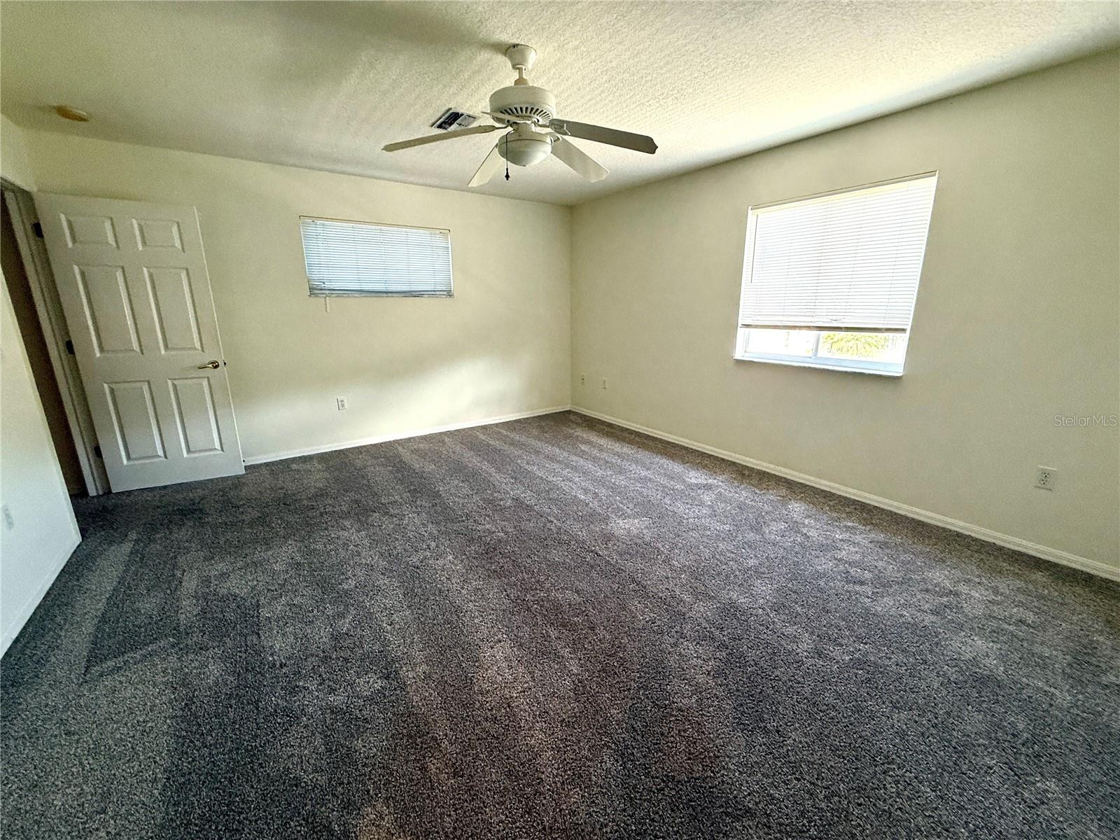 Listing photo id 20 for 7451 Wimpole Drive