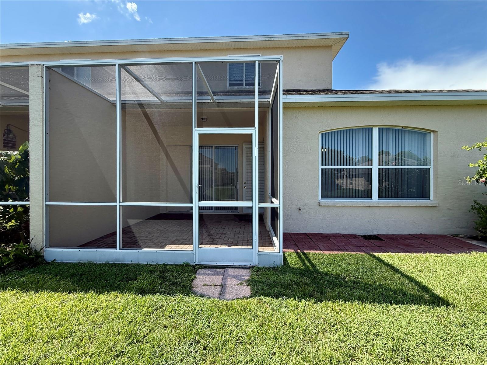 Listing photo id 24 for 7451 Wimpole Drive