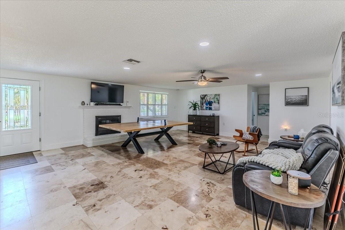 Image 12 of 49 For 4566 Gulfstream Drive