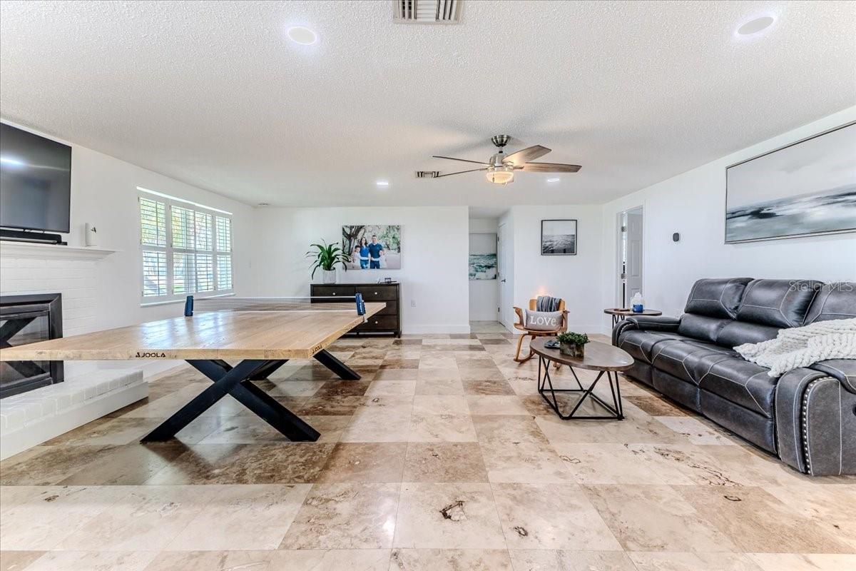 Image 14 of 49 For 4566 Gulfstream Drive