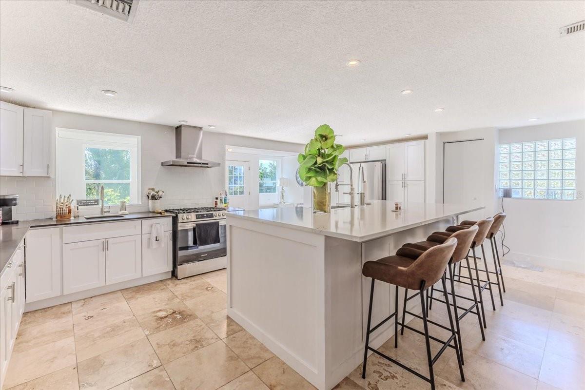 Image 16 of 49 For 4566 Gulfstream Drive