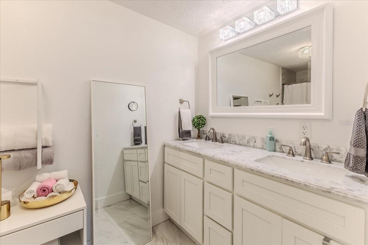 Image 29 of 49 For 4566 Gulfstream Drive
