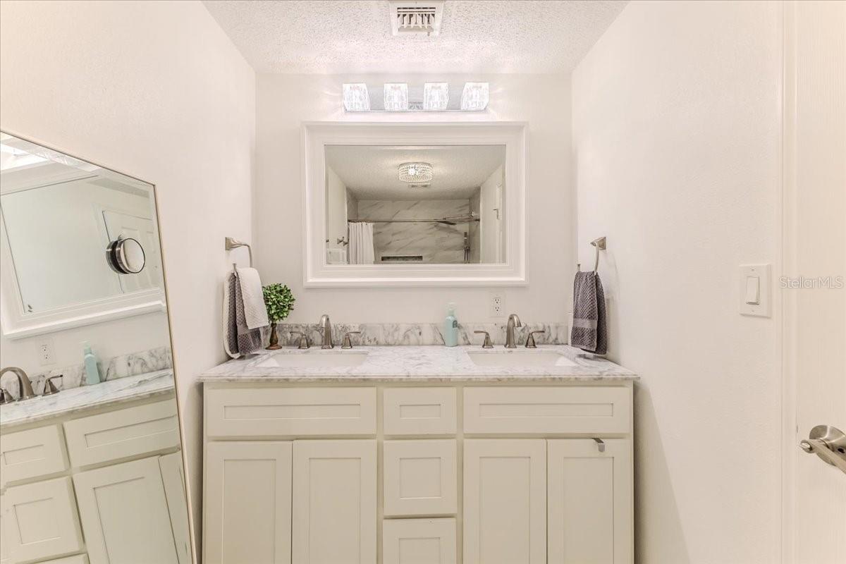 Image 31 of 49 For 4566 Gulfstream Drive