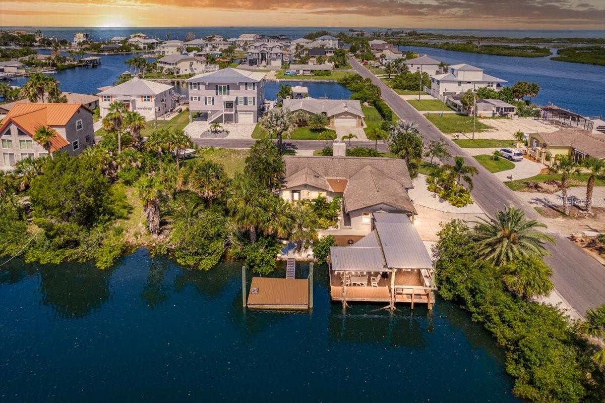 Image 4 of 49 For 4566 Gulfstream Drive