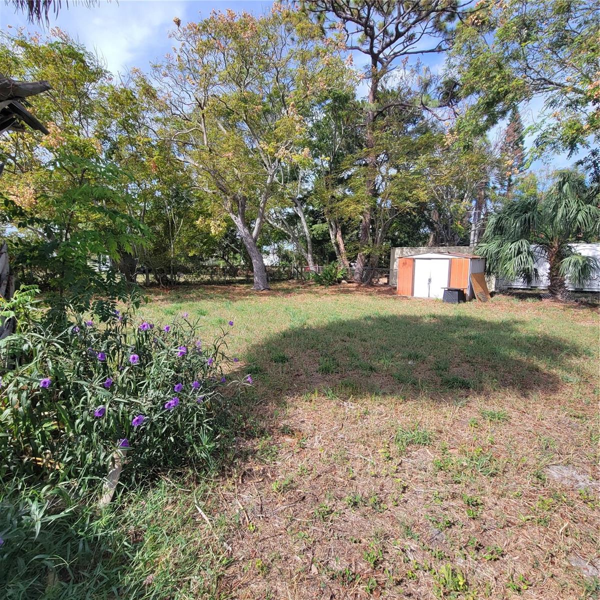 Image 15 of 16 For 15007 Dayton Drive