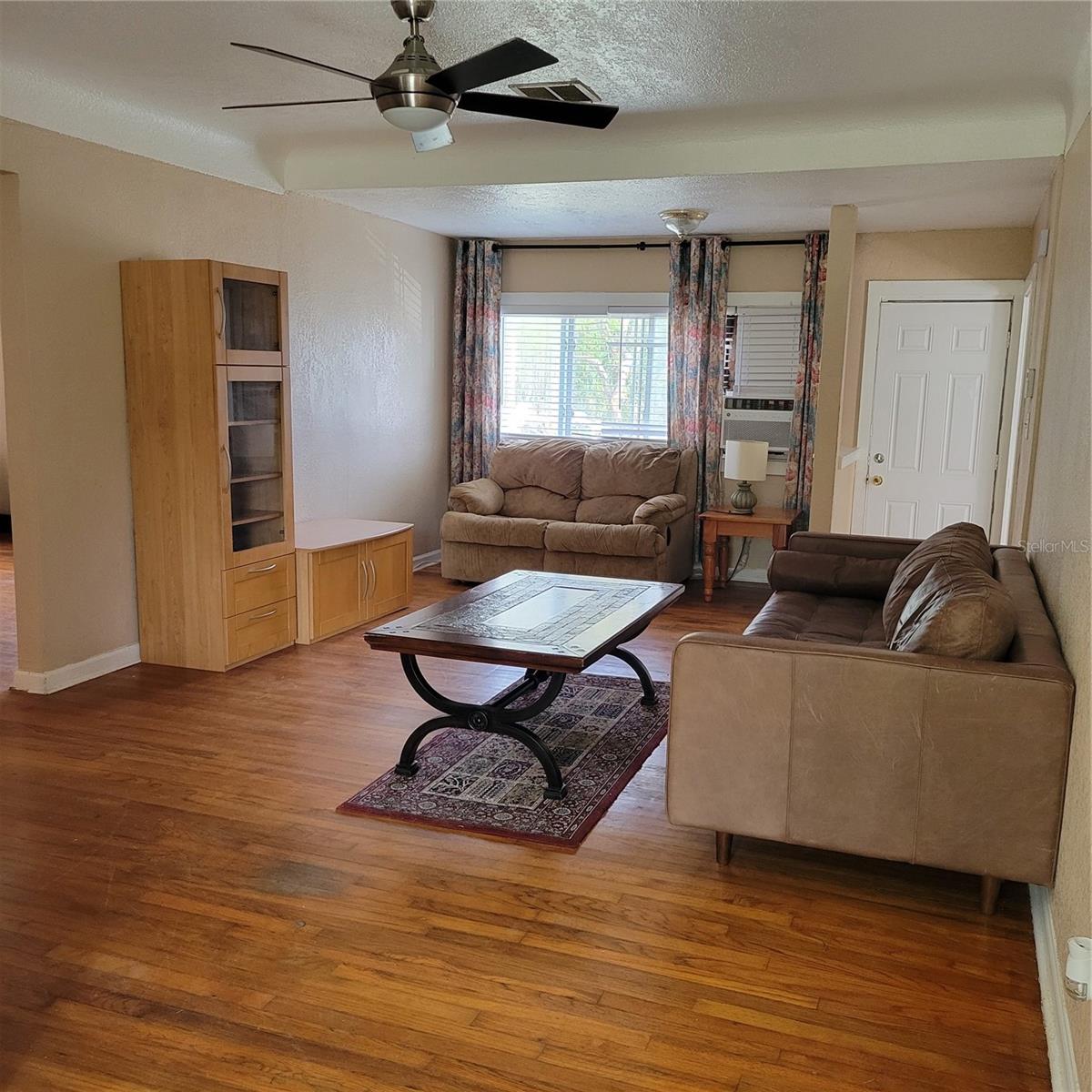 Image 5 of 16 For 15007 Dayton Drive