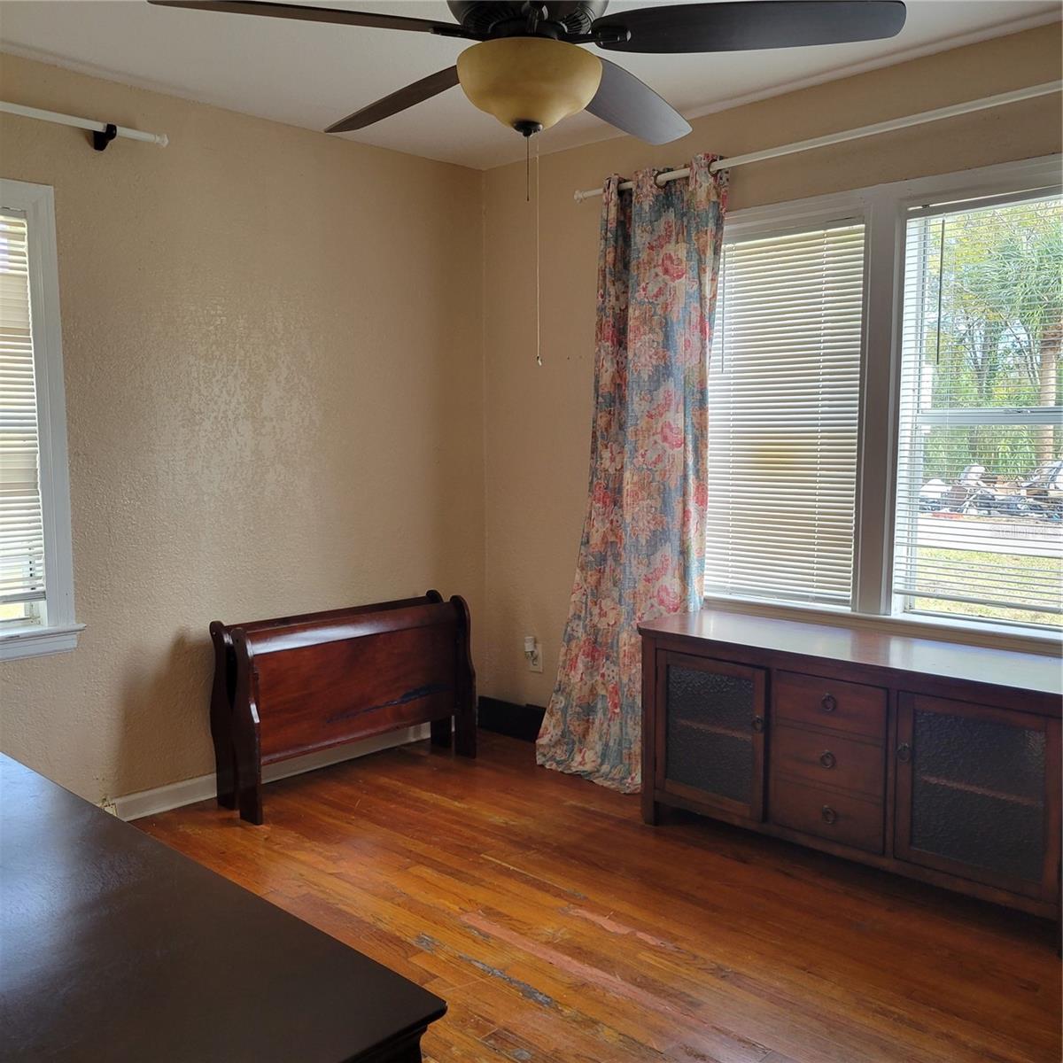 Image 6 of 16 For 15007 Dayton Drive