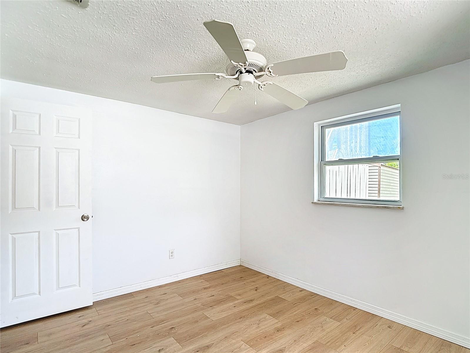 Image 40 of 57 For 14709 Fair Oak Way