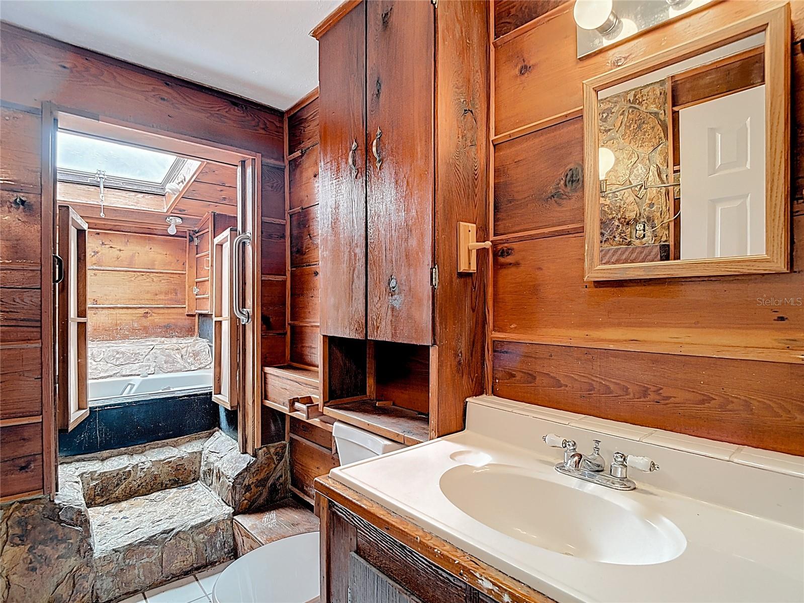 Image 5 of 57 For 14709 Fair Oak Way