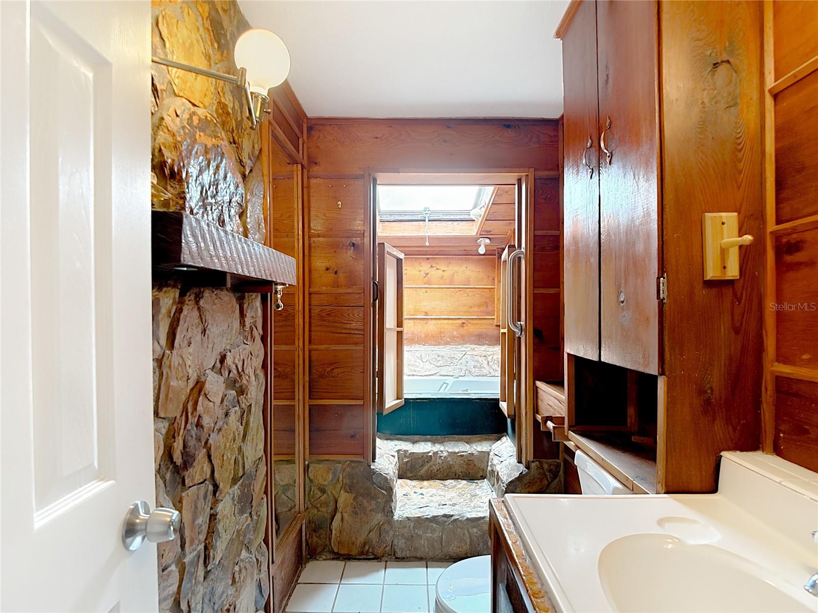 Image 8 of 57 For 14709 Fair Oak Way