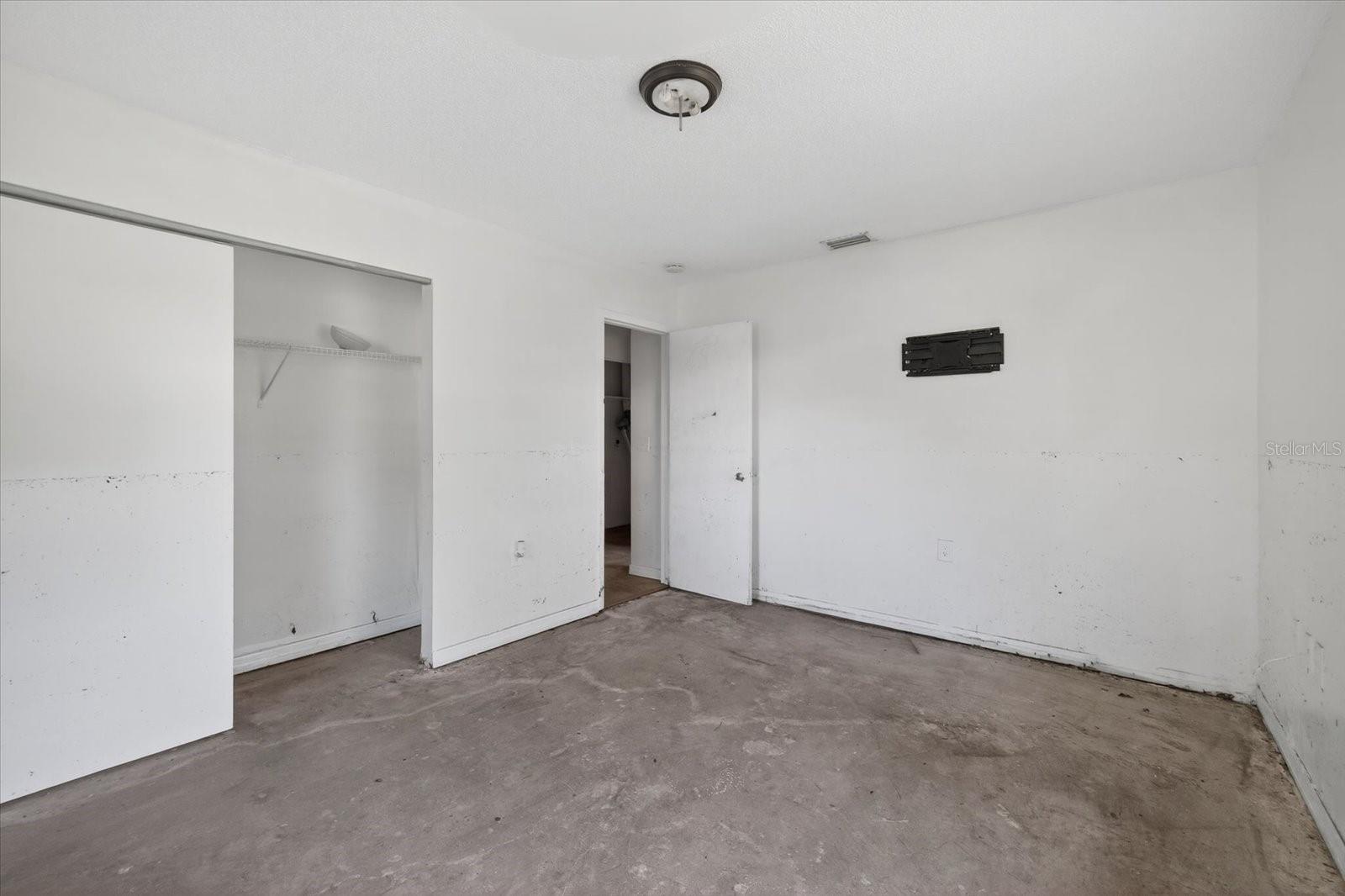 Image 16 of 20 For 7139 Pinewood Drive