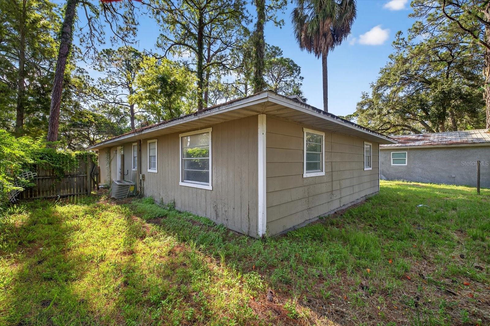 Image 5 of 20 For 7139 Pinewood Drive